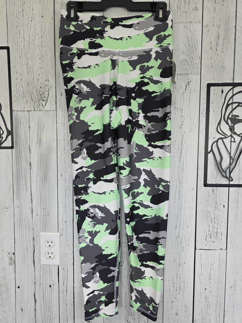 Marika Camo High Rise Leggings Size Medium Green Black Grey Yoga Exercise Run